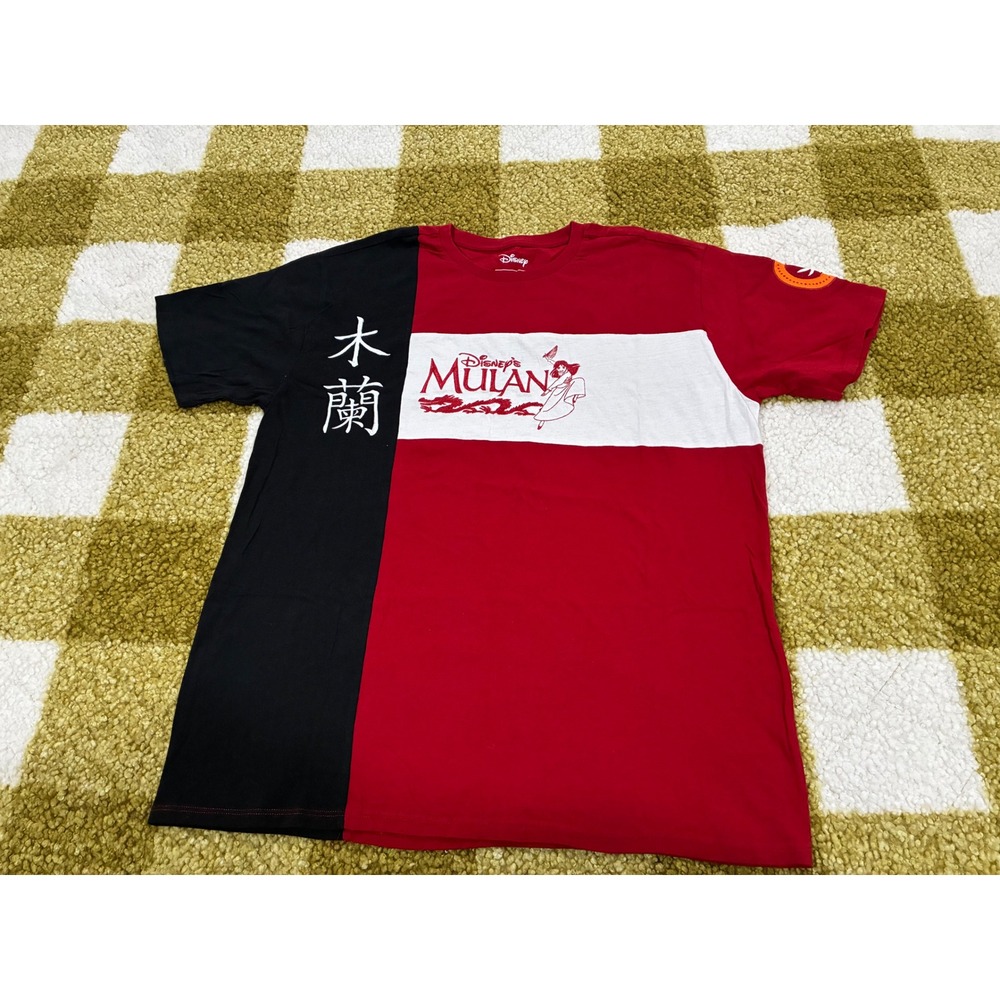 Disney Our Universe Mulan Colorblock T-Shirt Mens XL Red Black Chinese‎ Graphic